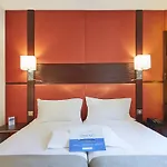 Kyriad Nantes Sud - Aeroport 부아케