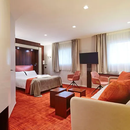Kyriad Nantes Sud - Aéroport Hotel 3*