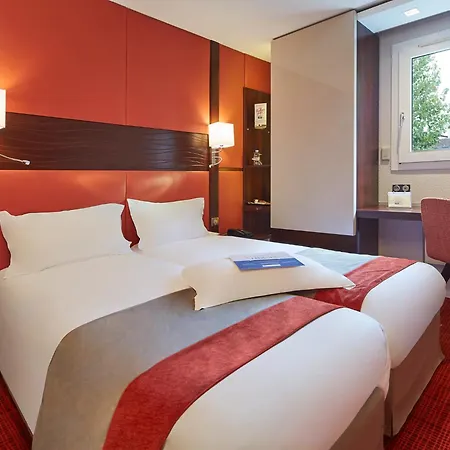 Kyriad Nantes Sud - Aeroport Hotel Bouaye