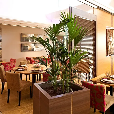 Kyriad Nantes Sud - Aéroport Hotel Bouaye