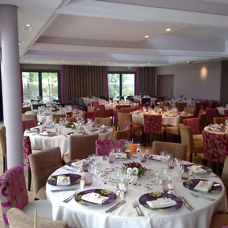 Hotel Hotel Kyriad Nantes Sud Bouaye Aeroport - Restaurant Les Champs D'Avaux 3*
