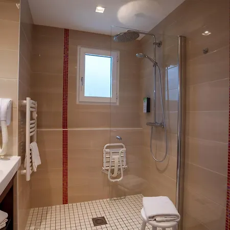 Kyriad Nantes Sud - Aeroport فندق