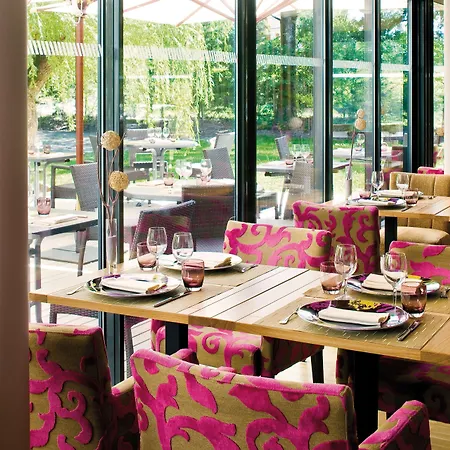 Kyriad Nantes Sud - Aeroport 3*