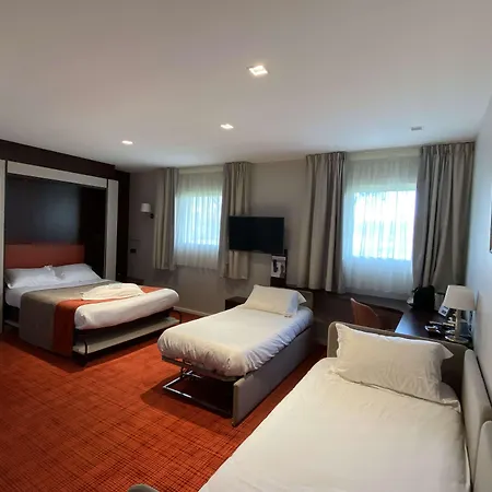 Kyriad Nantes Sud - Aeroport Bouaye