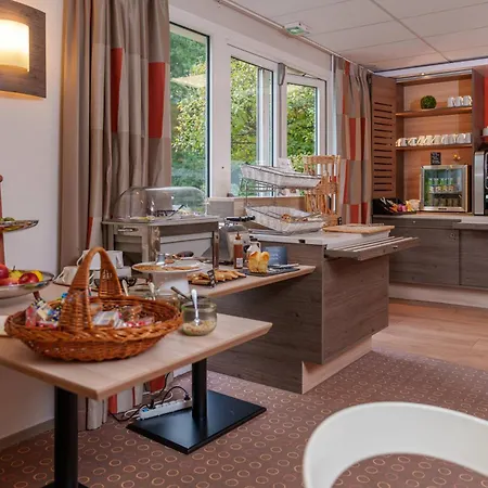 Hotel Kyriad Nantes Sud - Aéroport 3*
