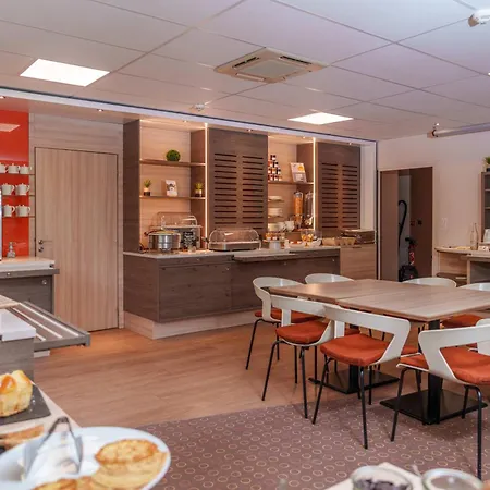 Kyriad Nantes Sud - Aéroport Hotel Bouaye