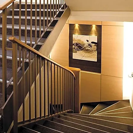 Hotel Kyriad Nantes Sud - Aéroport 3*