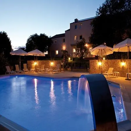 Kyriad Nantes Sud - Aeroport Hotell 3*
