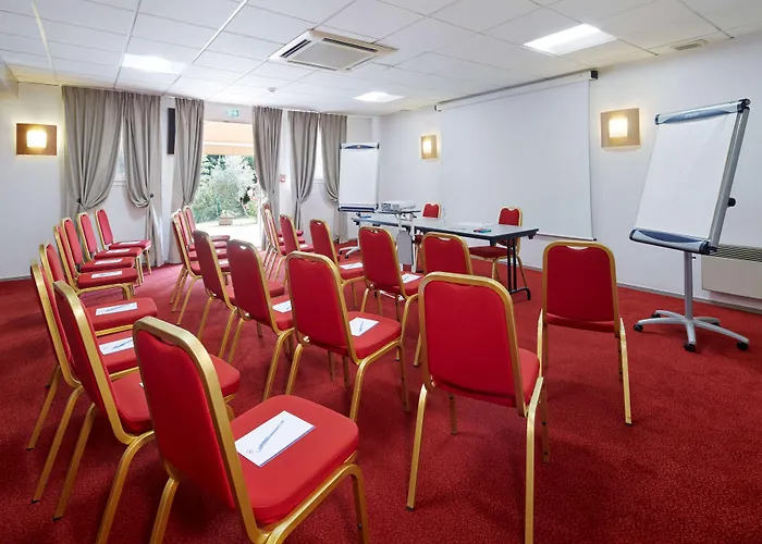 Kyriad Nantes Sud - Aéroport