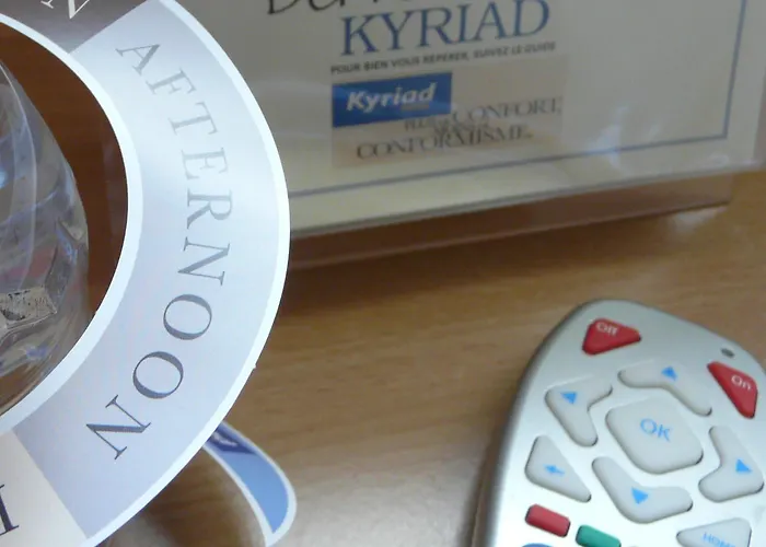 Kyriad Nantes Sud - Aéroport 3*