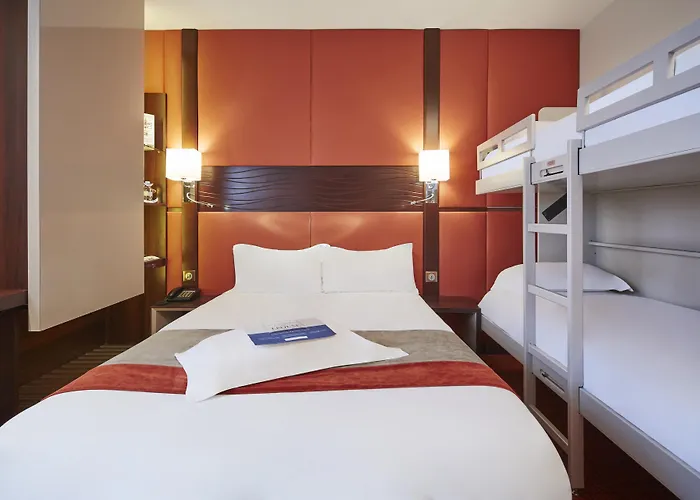 Kyriad Nantes Sud - Aéroport Hotel Bouaye