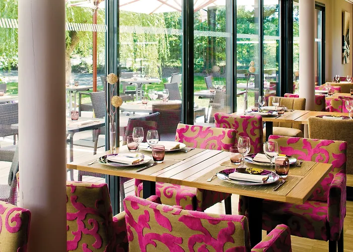 Kyriad Nantes Sud - Aéroport 3*