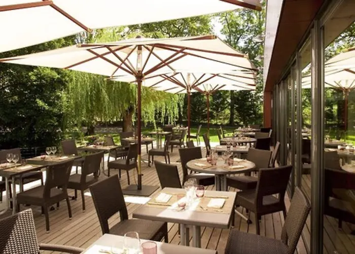 Kyriad Nantes Sud - Aéroport 3*