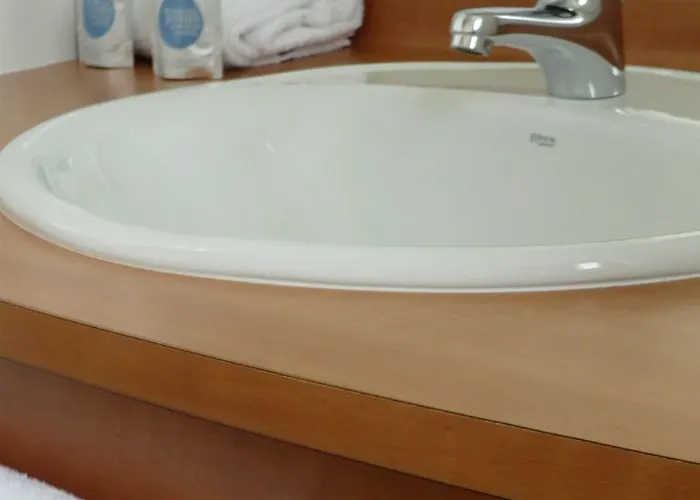 Kyriad Nantes Sud - Aeroport Hotel