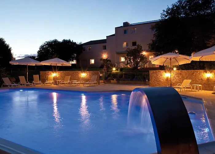 Kyriad Nantes Sud - Aeroport 3* Bouaye