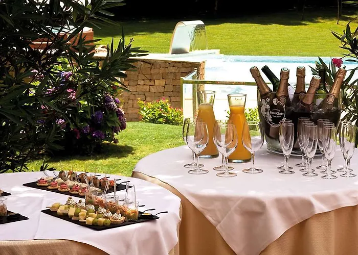 Kyriad Nantes Sud - Aéroport Hotel 3*